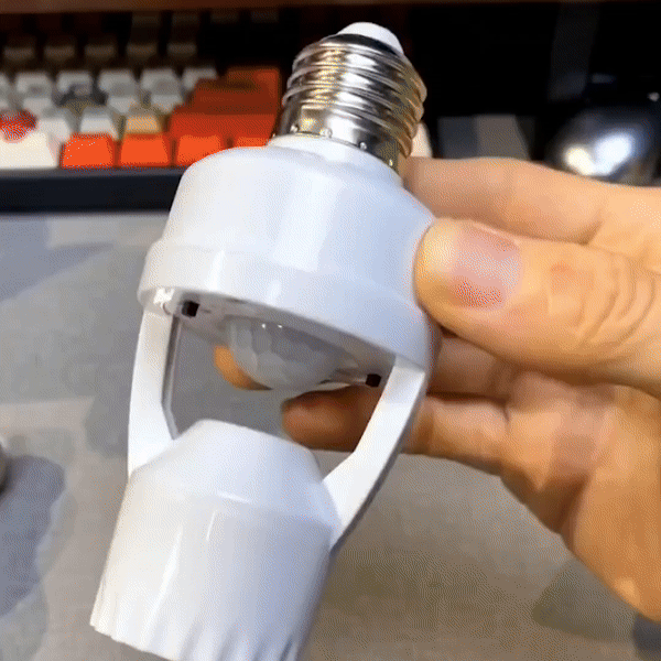 Lampa cu Senzor Inteligent